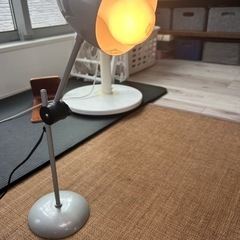 電気スタンドの画像