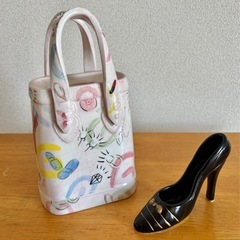 ハンドバッグ型の貯金箱＆ハイヒール置物　陶器製　インテリアカラフルハンドバッグ型の画像