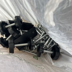 懸垂マシーン　トレーニング器具
の画像