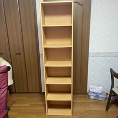 6段ボックス　汚れ、ひび割れあり