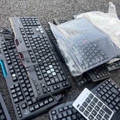 PC用　キーボード　大量の画像