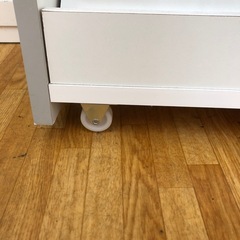 ローラー 付き 隙間 ラック 幅10.2cm 7段の画像