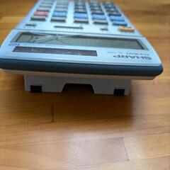 SHARP多機能12桁ソーラー電卓 使用には問題のないキズありますの画像