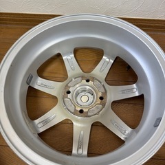 四つ穴　アルミホイール　4本セットの画像