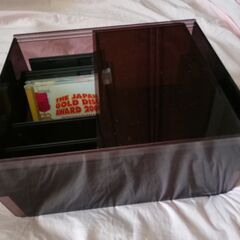収納ケース　内田洋行のアクリルケース