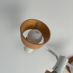 ホワイトシーリングライト 約1m 6電球の画像