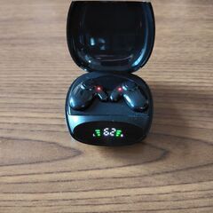 ワイヤレスイヤホン　bluetooth　【中古】の画像