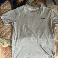 ノースフェイスTシャツ