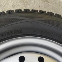 スタッドレスタイヤ 軽トラック 軽バン用 145/80R12 LT ４本セットの画像