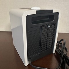 ファンヒーター CUBE セラミックコンパクトファンヒーターの画像