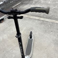 グロッバー　キックボードの画像