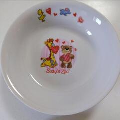 KFC Suzy's Zoo 食器セットの画像