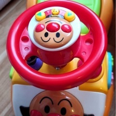 アンパンマンよくばりビジーカー