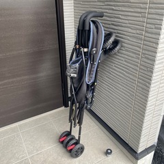西松屋折り畳みベビーカー