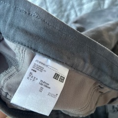 UNIQLOストレッチパンツの画像