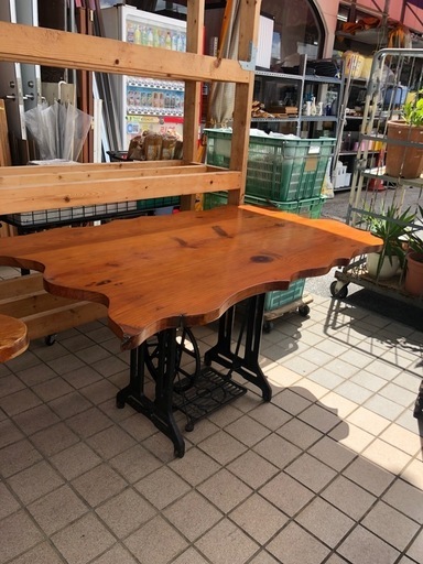 🌺おすすめ品🌺テーブル🌺 (リサイクルショップジ) 浦添前田のテーブル