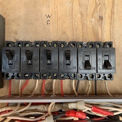 漏電ブレーカとおまけの画像