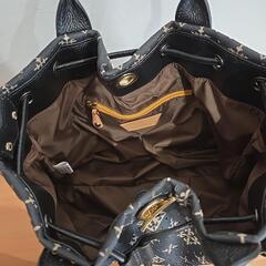 ラシット　ショルダーバッグの画像