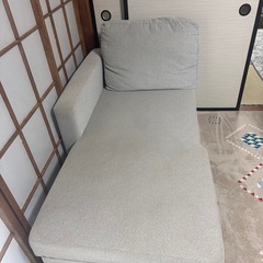 ニトリ3人掛けソファの画像