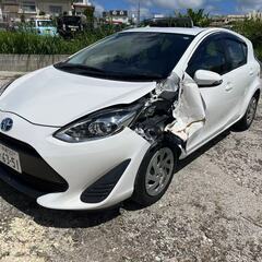 左F側事故車 現状販売 試運転可 車検残有り 修理して乗って頂ける方に！H30 アクア ETC/ナビ・バックカメラ付きの画像