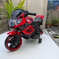 電動バイク 子供用 充電式 電動乗用バイク 電動三輪車 補助輪付...
