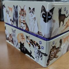 ネコ缶（缶のみ）-- 猫好きの方に。(オーストラリア紅茶ブランドT2の缶）の画像