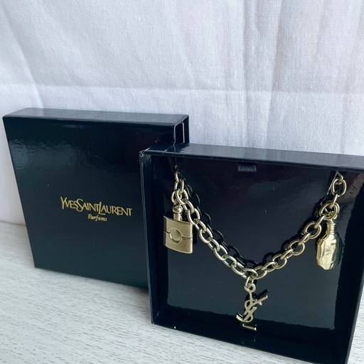 ☆お値引可能☆【新品未使用品】Yves saint Laurent  香水ボトル ロゴ チェーンブレスレット ゴールド