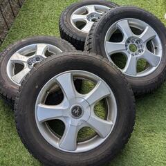 スタッドレスタイヤ　23年製　215/60R16