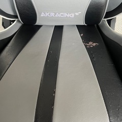 【早い者勝ち！】ゲーミングチェア(AKレーシング)の画像