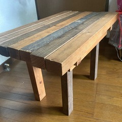 アンテーク風テーブル