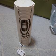 タワー型卓上扇風機　コンセント式の画像