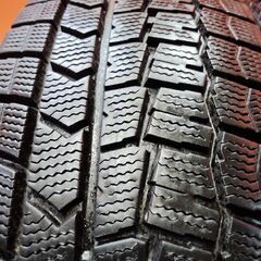DUNLOP WINTER MAXX WM02 185/60R15 15インチ スタッドレス 4本 22～24年製 バリ溝 ヤリス ヴィッツ グレイス インサイト等　(KTF288)の画像