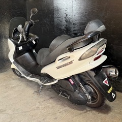 ★支払総額4.2万円★定休日なし！いつでも現車確認可能です！ ヤマハ マジェスティ125FI 白 LEDヘッドライト！ 車格大きい125cc！ 4ストインジェクション！ 集中キー！の画像