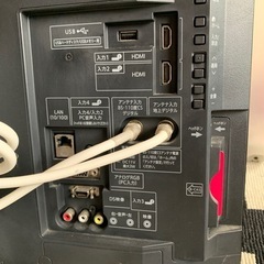 SHARP 液晶テレビ　壁掛け金具付き　2017年　の画像