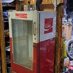 レトロ　コカ・コーラ冷蔵庫
