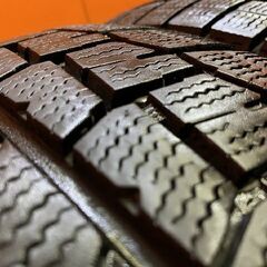 DUNLOP WINTER MAXX WM02 185/65R15 15インチ スタッドレス 4本 24年製 バリ溝 シエンタ MAZDA2 ティーダ プレミオ アリオン等　(KTH286)の画像