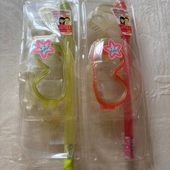 🌊明日7/22までお値下げ　超美品　フローティングベスト　ライフジャケット　大人用2着　子供用2着　シュノーケル2個の画像