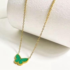 バタフライネックレスあげます