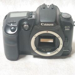 キャノン中古カメラ　EOS　D60　デジタル一眼　動作品です本体のみ　