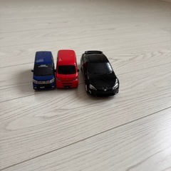 車のおもちゃ

