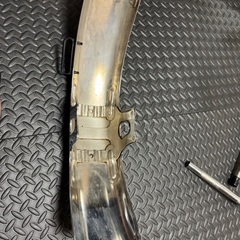 鉄フロントフェンダー　xjrにポン付けの画像