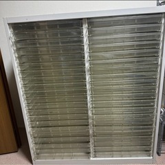 事務用キャビネ・収納ケース付家具