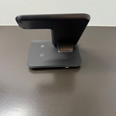ワイヤレス充電器・Apple Watch・iPhone・Androidの画像