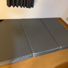折りたたみマットレス　セミダブル