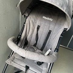B型ベビーカーの画像