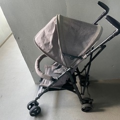 B型ベビーカーの画像