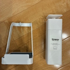tower片手で出せるソープディスペンサーとおたま&鍋蓋立ての画像