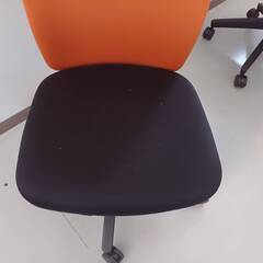 ウチダ/UCHIDA 肘無 型番 EF-60 ハンガー付き チェア オフィス 椅子 デスクチェア オフィスチェア③の画像