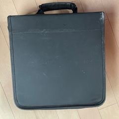 7/2まで【物物交換可】CD、DVD 収納ケースの画像