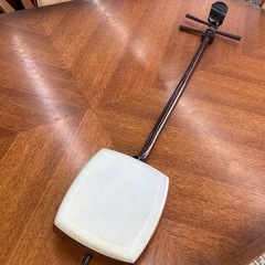 【ジモティー割引で最大15％OFF⭐️】 ジャンク品　三味線　黒檀棹の画像